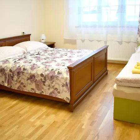 Pod Tatrami Ferienhaus Liptovská Teplička